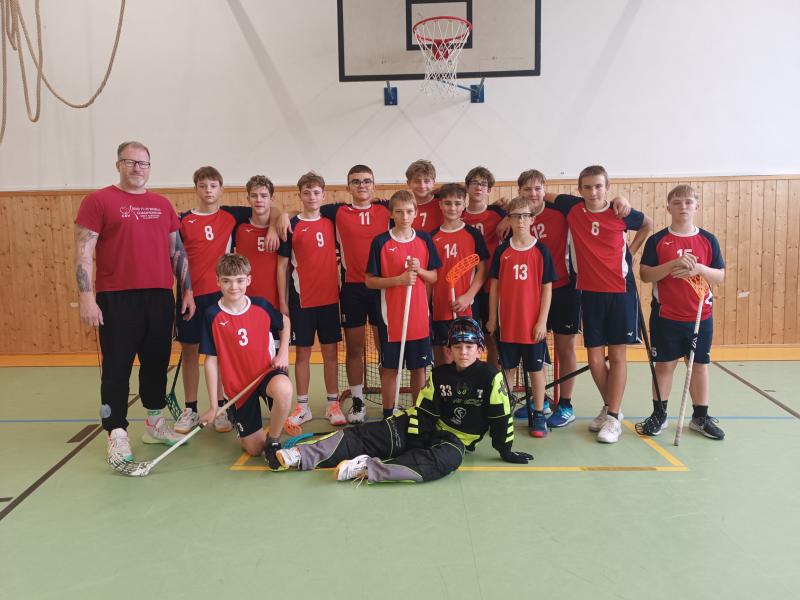 Sportovní soutěž - floorbal 1